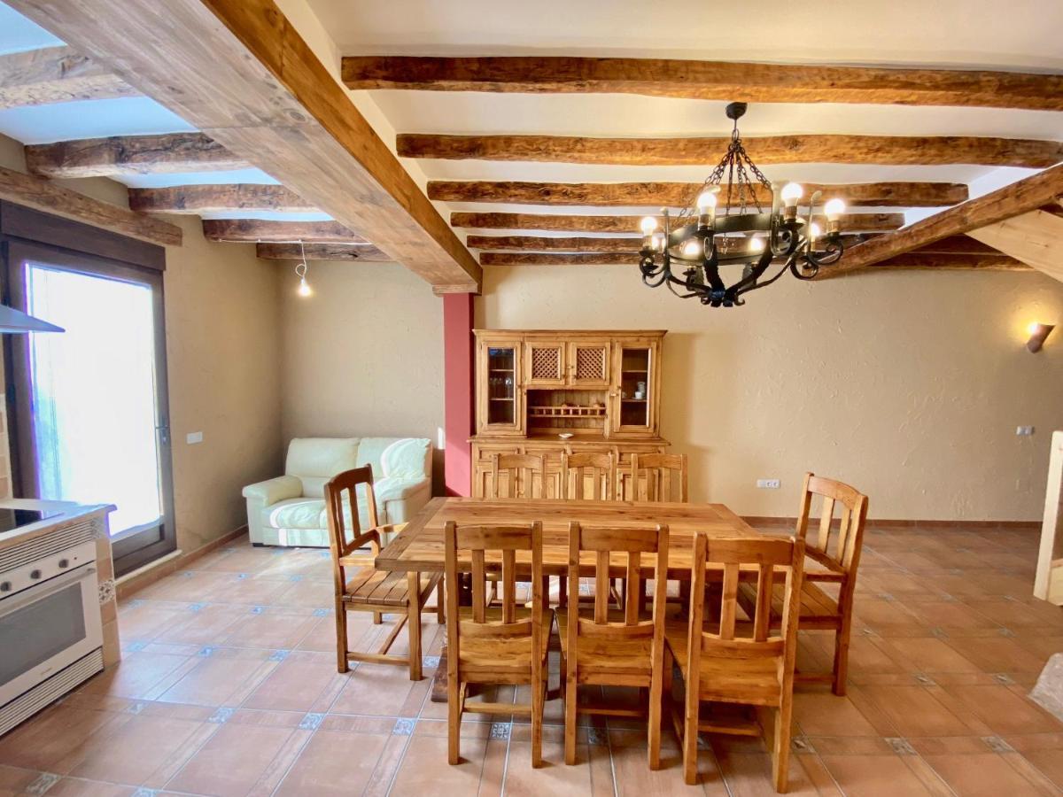 La Parada De Jimena-Casa Rustica Rodeada De Bodegas En Rueda Ngoại thất bức ảnh
